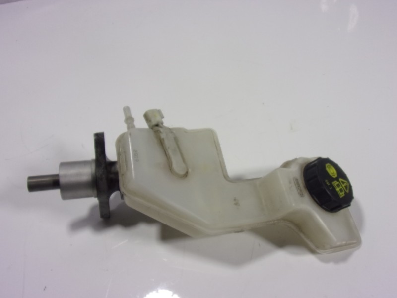 Recambio de bomba freno para mazda 3 lim. (bl) 2.2 turbodiesel cat referencia OEM IAM BPYS4340ZA  