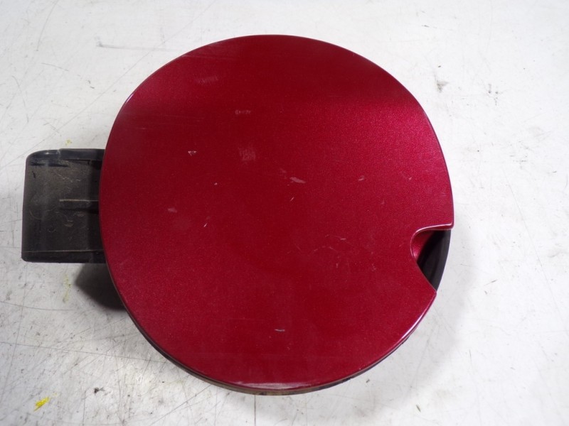 Recambio de tapa combustible para peugeot 208 1.2 12v vti referencia OEM IAM 9673905980  