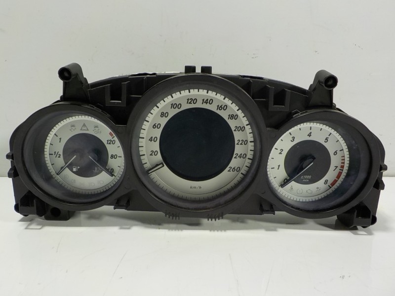 Recambio de cuadro instrumentos para mercedes-benz clase c (w204) coupe 1.6 cat referencia OEM IAM A2049004009 A2049004009 A2C53
