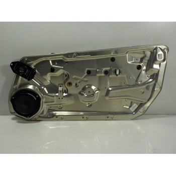 ELEVALUNAS DELANTERO DERECHO A2047203179 40161188B 0003566320