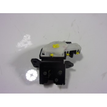 CERRADURA MALETERO / PORTON G33M62310 