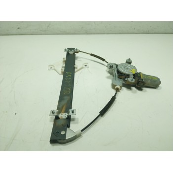 ELEVALUNAS TRASERO DERECHO 