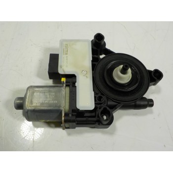 MOTOR ELEVALUNAS TRASERO IZQUIERDO 5Q0959407D 5Q0959407D 