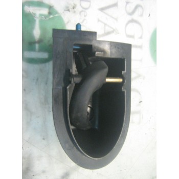 MANETA INTERIOR DELANTERA IZQUIERDA 