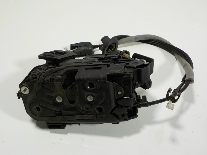 Recambio de cerradura puerta trasera izquierda para seat ibiza (kj1) 1.0 tsi referencia OEM IAM 5TA839015E A5E5TA839015E 