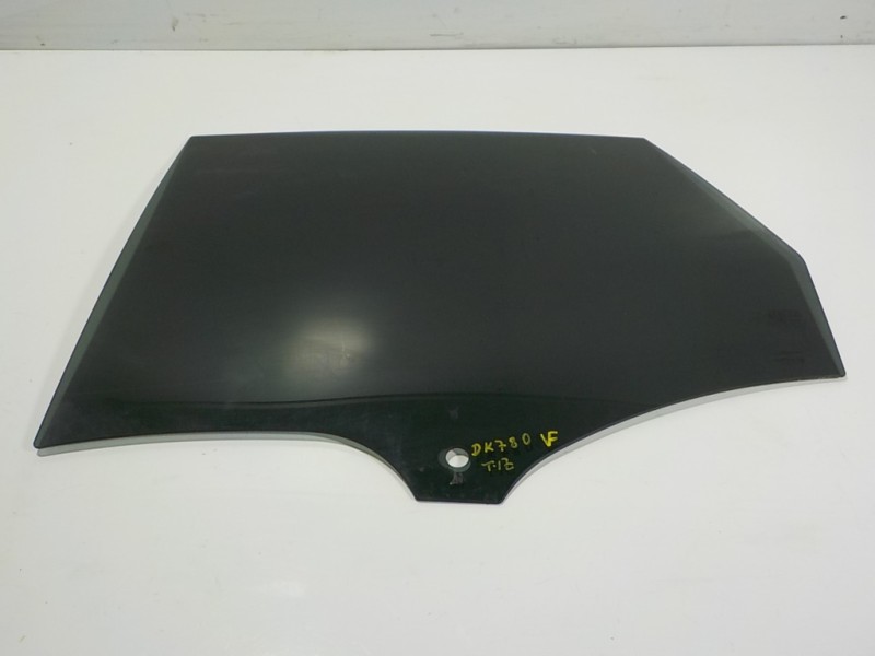 Recambio de cristal puerta trasero izquierdo para porsche macan (typ ) s referencia OEM IAM 95B845205A  