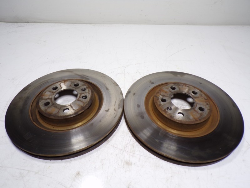 Recambio de disco freno delantero para porsche macan (typ ) s referencia OEM IAM 95B615301  95B615302