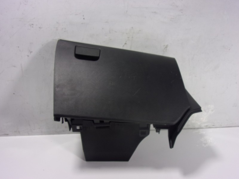 Recambio de guantera para mazda 3 lim. (bl) 2.2 turbodiesel cat referencia OEM IAM BBP364160G02  