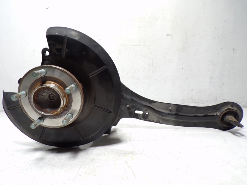 Recambio de mangueta trasera derecha para mazda 3 lim. (bl) 2.2 turbodiesel cat referencia OEM IAM BBM428200A  