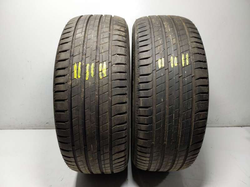 Recambio de neumatico para volvo xc60 ii (246) b4 mild-hybrid awd referencia OEM IAM  23555R19 