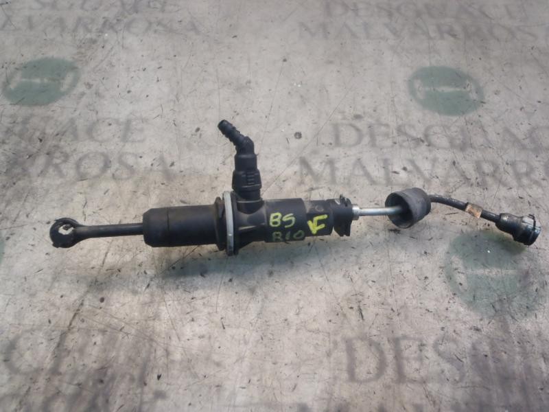 Recambio de bomba embrague para renault clio ii fase ii (b/cb0) campus referencia OEM IAM   