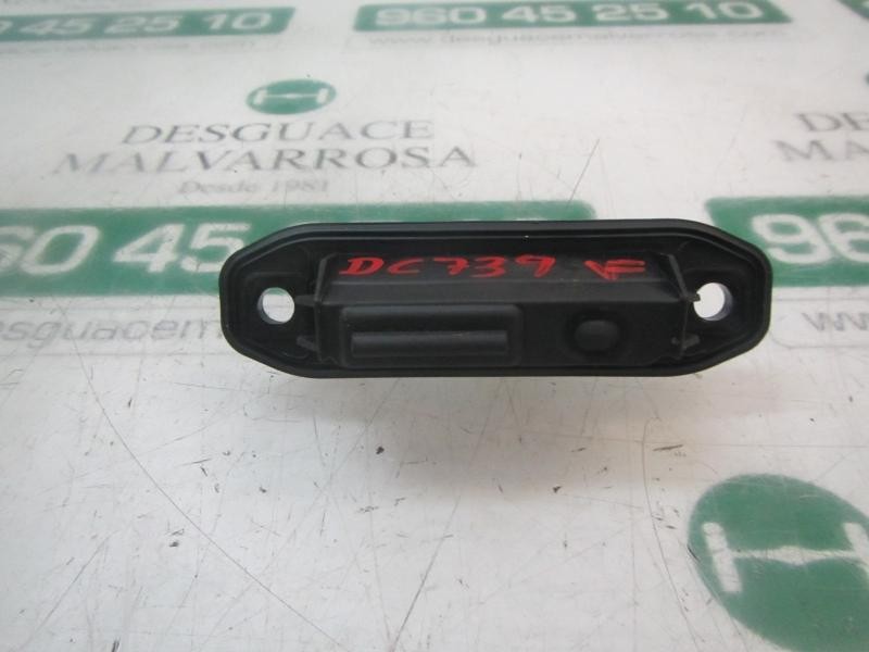Recambio de maneta porton para toyota corolla hybrid referencia OEM IAM 8480412050  