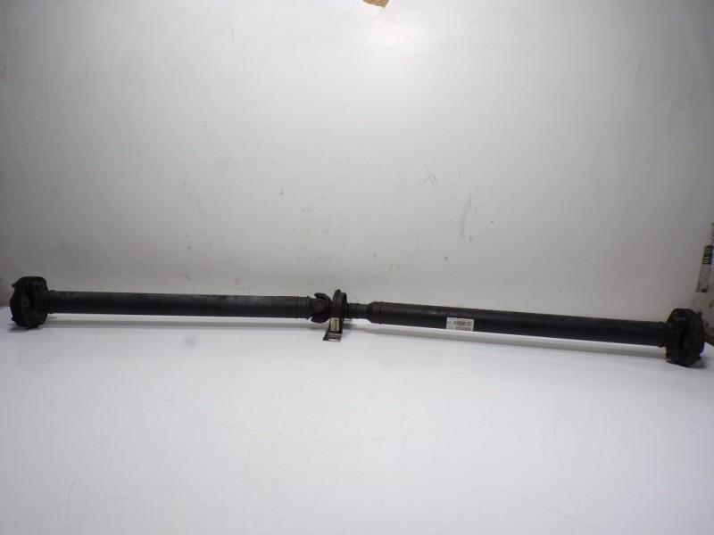 Recambio de transmision central para mercedes-benz clase c (w204) coupe 1.6 cat referencia OEM IAM A2044105206 A2045206 