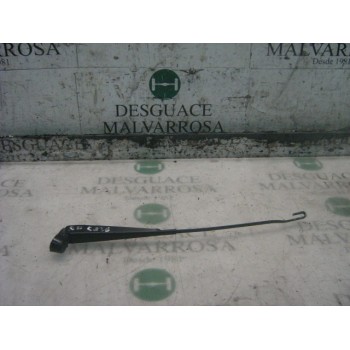 BRAZO LIMPIA DELANTERO DERECHO 