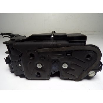 CERRADURA PUERTA TRASERA IZQUIERDA 5TA839015L 5TA839015L 