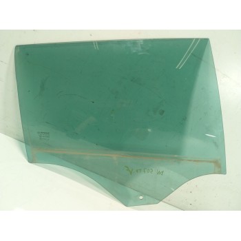 CRISTAL PUERTA TRASERO DERECHO 823009479R 