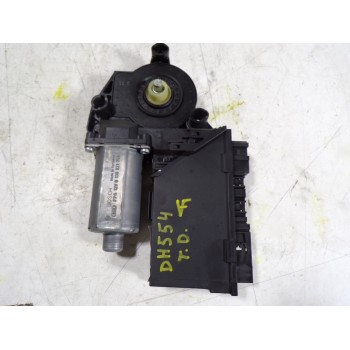 MOTOR ELEVALUNAS TRASERO DERECHO 7L0959704DZ9E 3D0959794F 0130821764