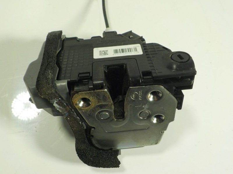 Recambio de cerradura puerta trasera izquierda para hyundai i20 1.2 16v cat referencia OEM IAM 81410C8020  