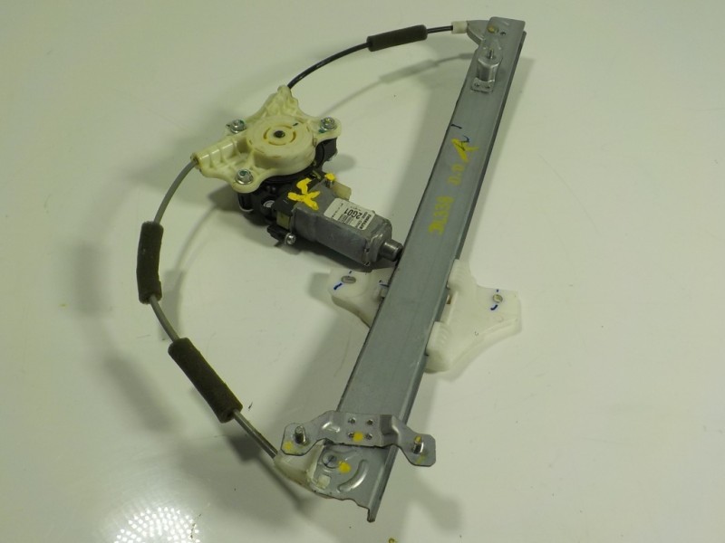 Recambio de elevalunas delantero derecho para hyundai i20 1.2 16v cat referencia OEM IAM 82404C7010 82402C7010 82460C7000