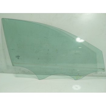 CRISTAL PUERTA DELANTERO DERECHO A1567250210 