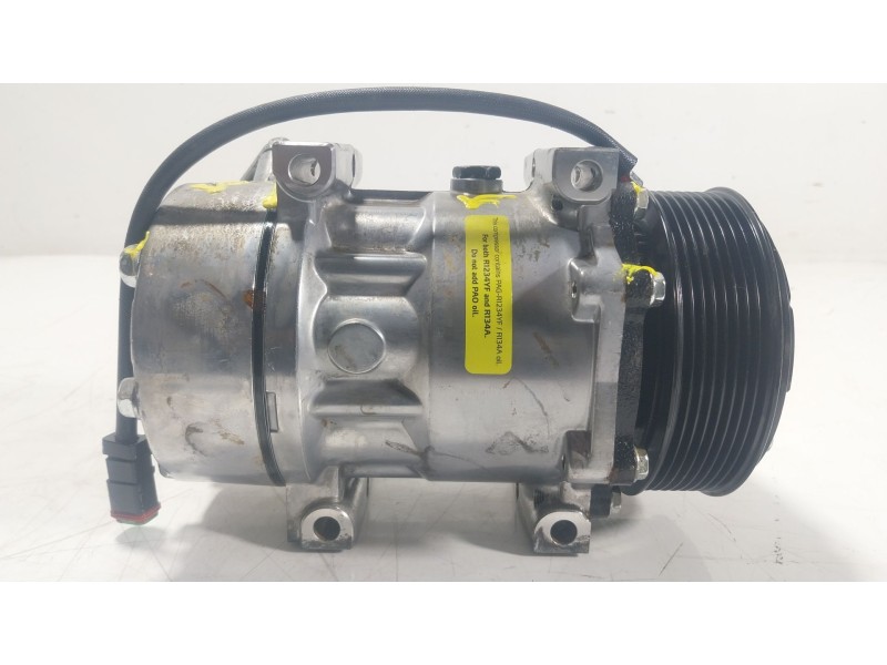 Recambio de compresor aire acondicionado para scania p,g,r,t - series p 360, r 360 referencia OEM IAM  89035 