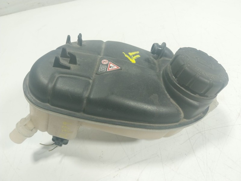 Recambio de deposito expansion para mercedes-benz clase gla (w156) 1.6 cat referencia OEM IAM A2465000049  