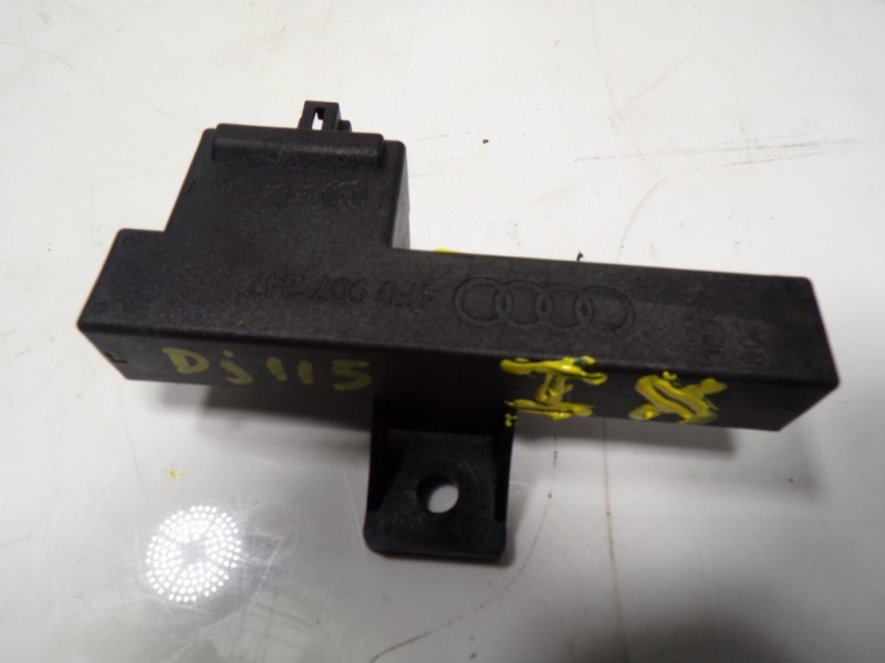 Recambio de modulo electronico para audi a6 berlina (4f2) 3.0 tdi quattro referencia OEM IAM 4F0907247 4F0907247 