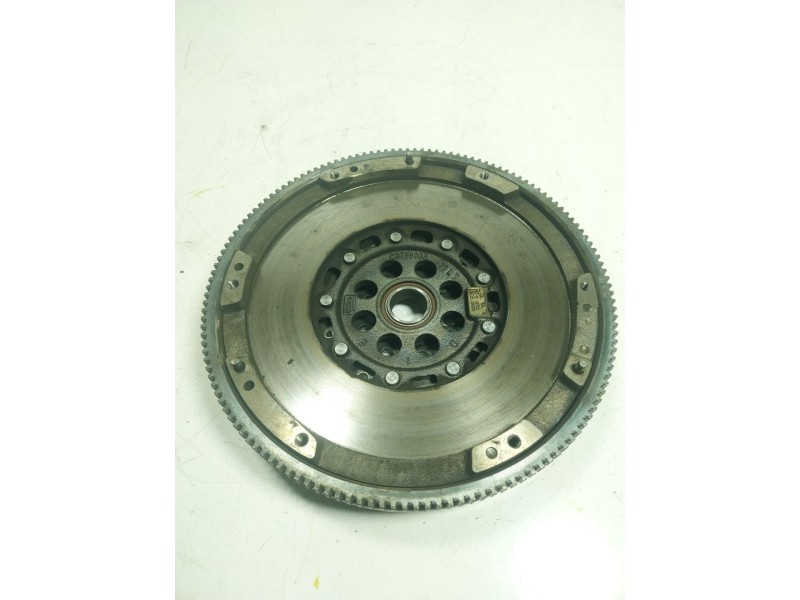 Recambio de kit embrague para mercedes-benz clase gla (w156) 1.6 cat referencia OEM IAM A0262500501  A2700300205