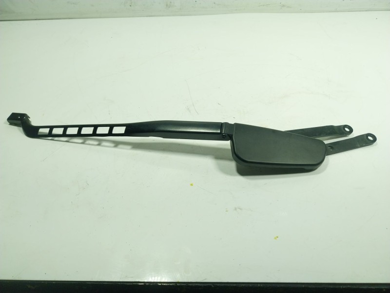 Recambio de brazo limpia delantero derecho para mercedes-benz gle (w166) 400 4-matic (166.056) referencia OEM IAM A1668200944  