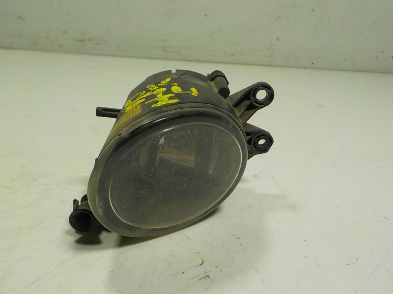 Recambio de faro antiniebla izquierdo para audi a4 berlina (8e) 2.5 v6 24v tdi cat (aym) referencia OEM IAM   