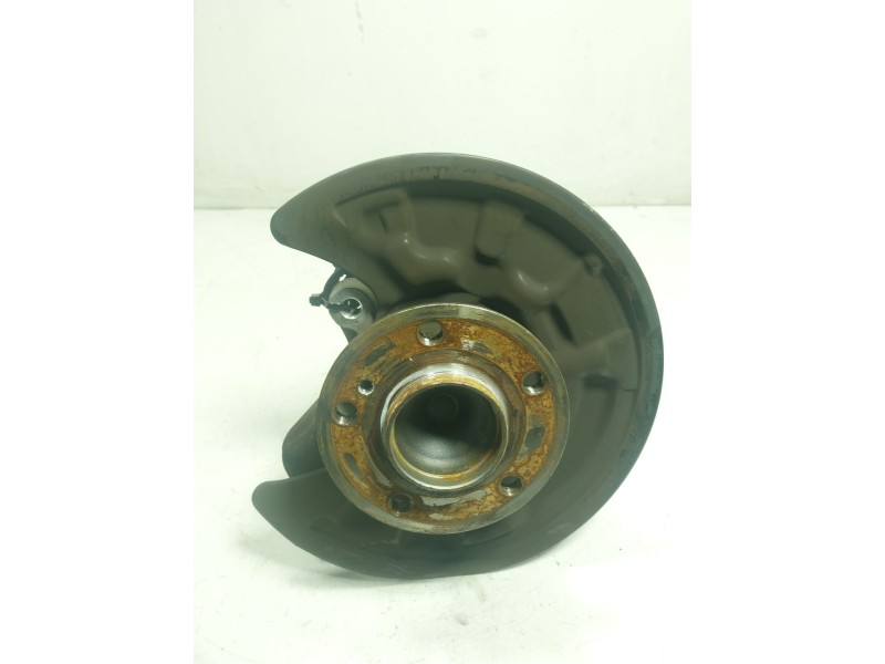 Recambio de mangueta trasera derecha para mercedes-benz clase gla (w156) 1.6 cat referencia OEM IAM A2463503641  