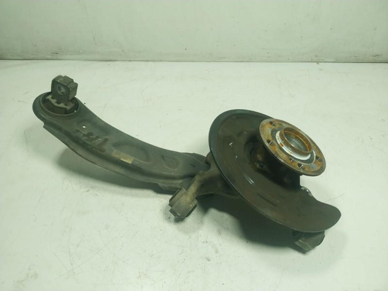 Recambio de mangueta trasera izquierda para mercedes-benz clase gla (w156) 1.6 cat referencia OEM IAM A2463503541  