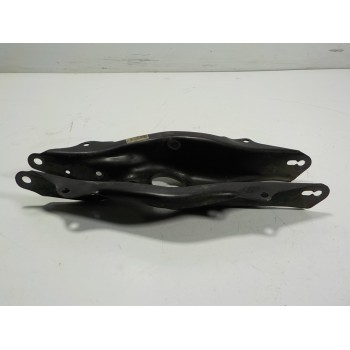 BRAZO SUSPENSION INFERIOR TRASERO DERECHO A2053522000 A2053521900 