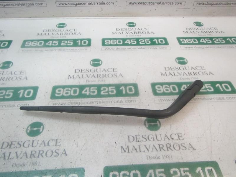 Recambio de brazo limpia trasero para hyundai i10 classic referencia OEM IAM 988100X000  