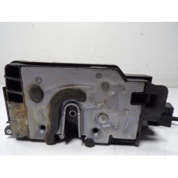 CERRADURA PUERTA DELANTERA DERECHA A0997201800 A0997201800 A2220063999