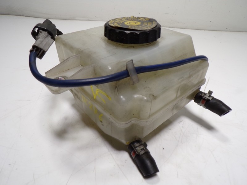 Recambio de deposito servo para lexus ct 1.8 16v cat (híbrido) referencia OEM IAM 4722076010  