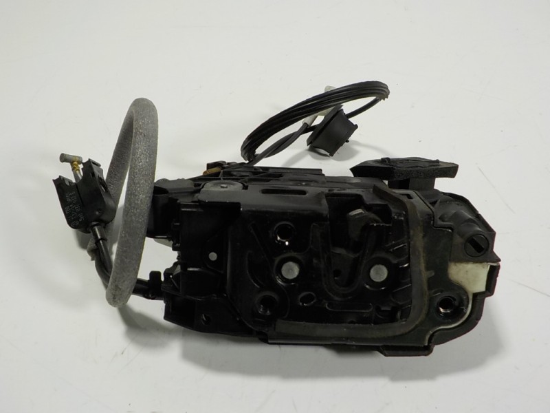 Recambio de cerradura puerta delantera derecha para seat leon (5f1) style referencia OEM IAM 5K1837016E 16A5K1837016E 