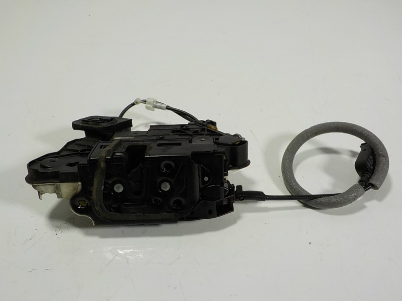 Recambio de cerradura puerta delantera izquierda para seat leon (5f1) style referencia OEM IAM 5K1837015E 15A5K1837015E 