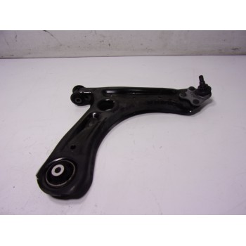 BRAZO SUSPENSION INFERIOR DELANTERO DERECHO 6R0407152F 