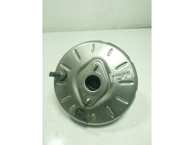 Recambio de servofreno para mercedes-benz clase gla (w156) 1.6 cat referencia OEM IAM A2464300930 A246430123002 