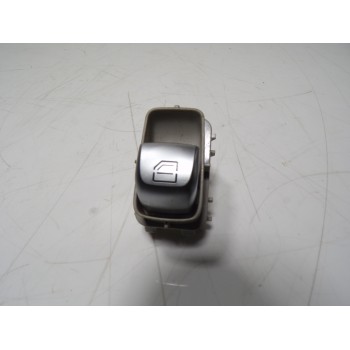 MANDO ELEVALUNAS DELANTERO DERECHO A22290522037H52 A2229052203 