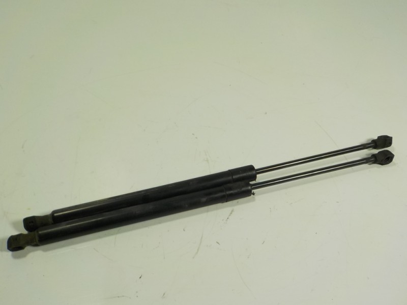 Recambio de amortiguadores maletero / porton para renault clio iv 0.9 tce referencia OEM IAM 844308661R  