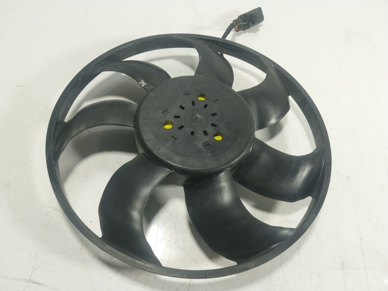 Recambio de electroventilador para bmw 1 (f40) 118 d referencia OEM IAM 17428596237 763607109 