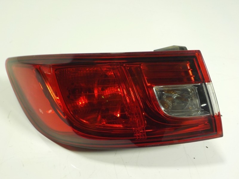 Recambio de piloto trasero izquierdo para renault clio iv 0.9 tce referencia OEM IAM 265553752R 265553752R 