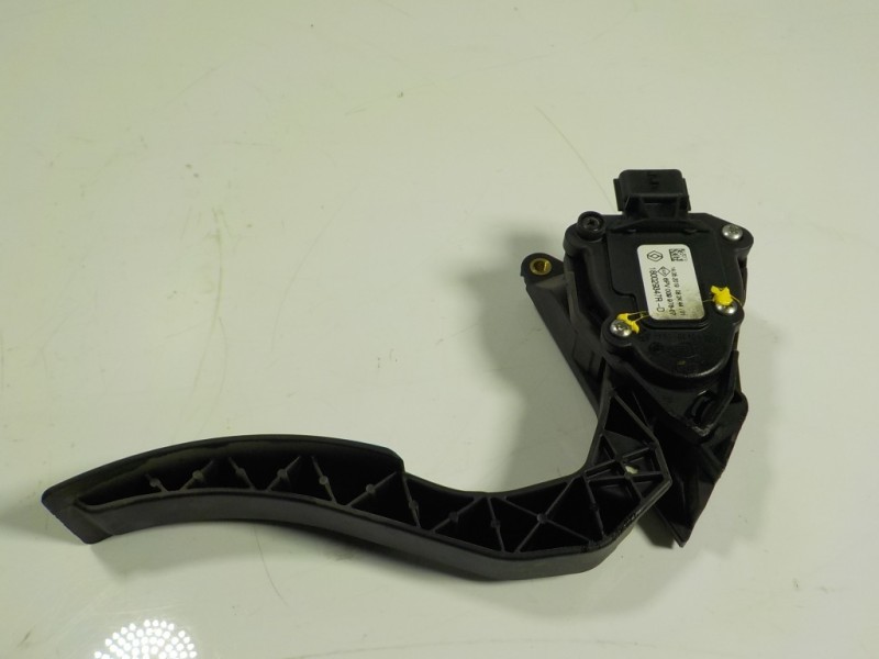 Recambio de potenciometro pedal para renault clio iv 0.9 tce referencia OEM IAM 180029347R 180029347R 