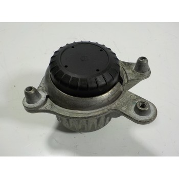 SOPORTE MOTOR IZQUIERDO A2052406617 A2052406617 