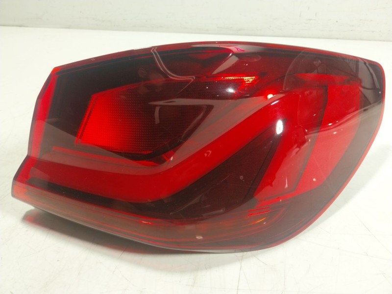 Recambio de piloto trasero derecho para bmw 1 (f40) 118 d referencia OEM IAM 63217450644 745064415 