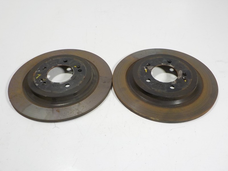Recambio de disco freno trasero para hyundai tucson 1.7 crdi cat referencia OEM IAM 58411D7700  