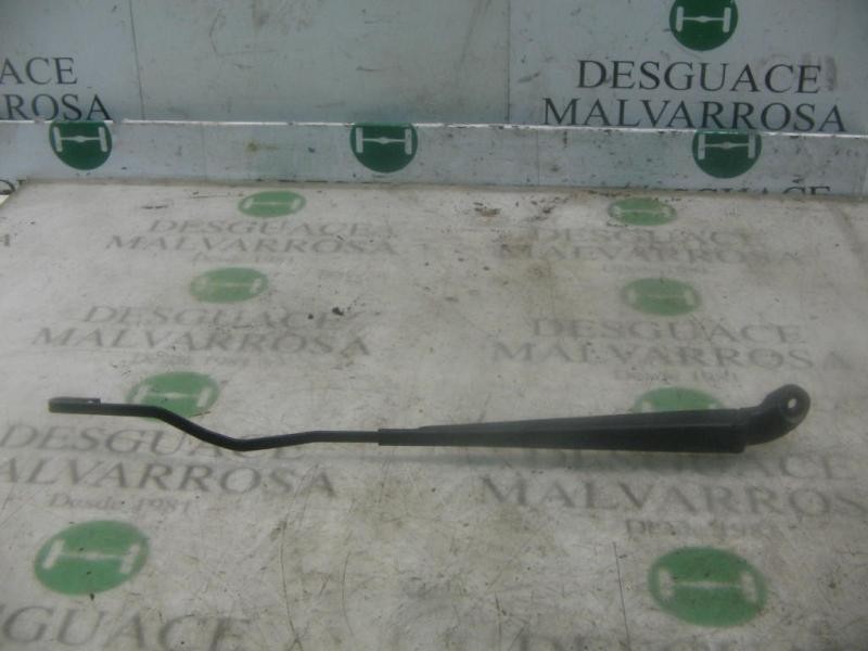Recambio de brazo limpia delantero derecho para citroën xsara berlina 1.9 td exclusive referencia OEM IAM   