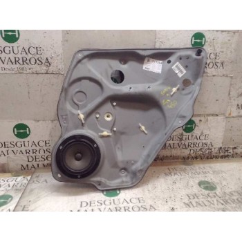 ELEVALUNAS TRASERO DERECHO 